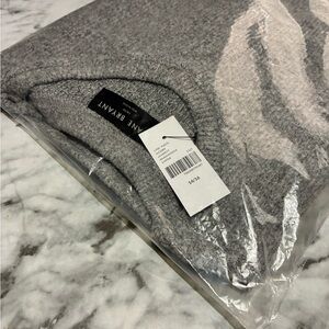 Lane Bryant Gray Ribbed Knit Crewneck Sweater, size 14/16, shimmer